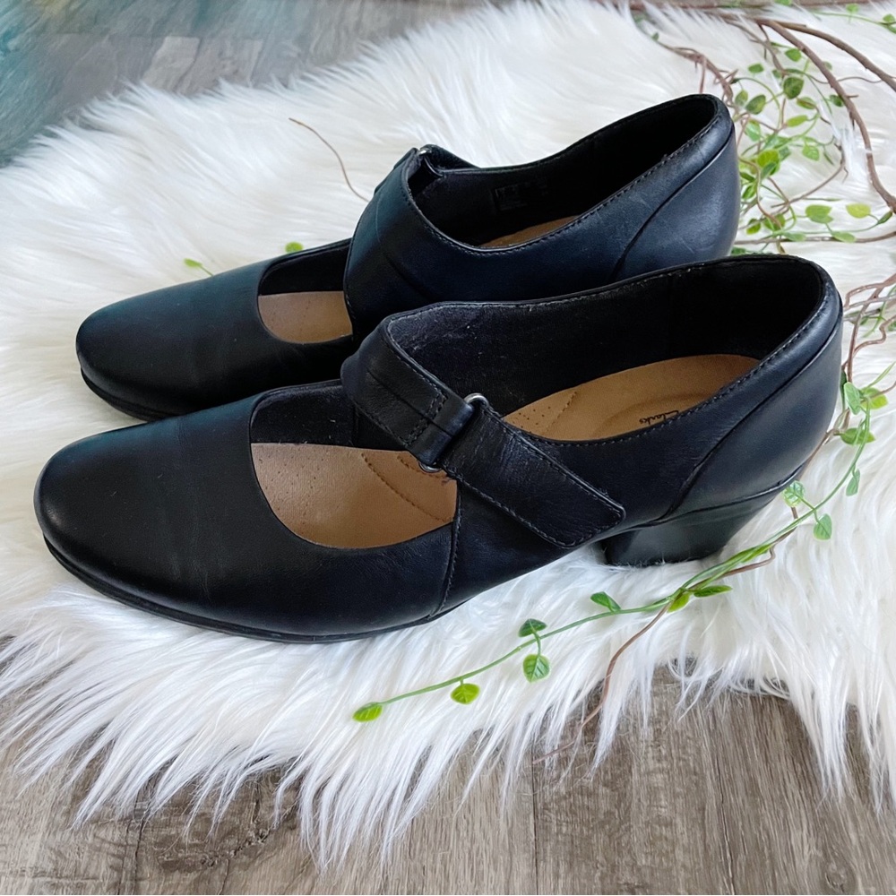 Clarks Collection Emslie Lulin Leather Mary Jane Pumps Comfort Shoe Size 9.5 - Picture 3 of 9